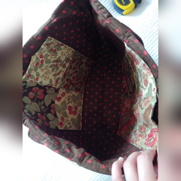 SOLD! Handmade Quilted Bag - Picture 4 of 7